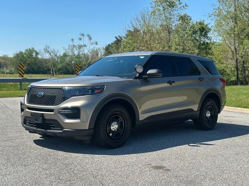 Used 2020 Ford Explorer 4WD Police Interceptor image 3