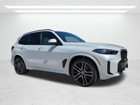 New 2026 BMW X5 xDrive40i w/ M Sport Package AWD/4WD image 2