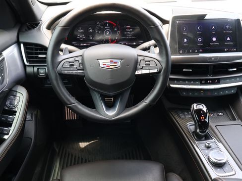 Used 2022 Cadillac CT5 V w/ Premium Package RWD image 15