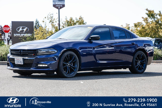 Used 2017 Dodge Charger R/T w/ Plus Group RWD image 1