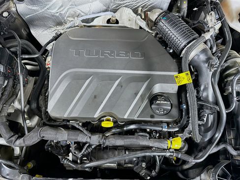 Used 2024 Chevrolet Trax LS w/ LS Convenience Package image 31