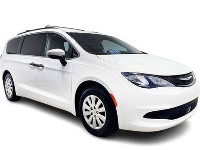 Used 2022 Chrysler Voyager LX