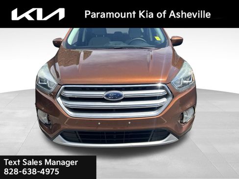 Used 2017 Ford Escape SE w/ Equipment Group 201A AWD/4WD image 1