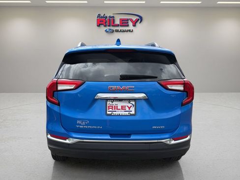 Used 2024 GMC Terrain SLT AWD/4WD image 5