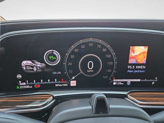 Certified 2024 Cadillac Escalade Premium Luxury AWD/4WD image 22
