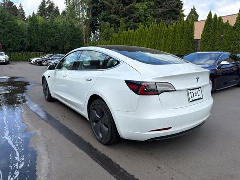 Used 2019 Tesla Model 3 Standard Range Plus RWD image 2