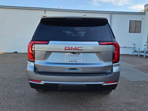 New 2026 GMC Yukon Elevation image 5