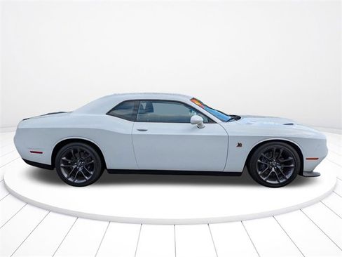 Used 2023 Dodge Challenger R/T Scat Pack image 3