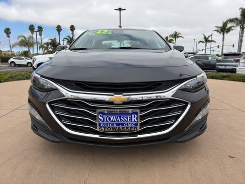 Used 2023 Chevrolet Malibu LT FWD image 2