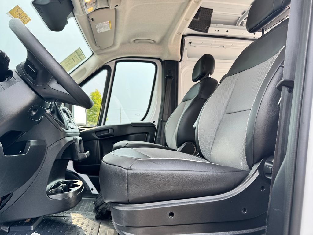 Used 2025 RAM ProMaster 3500 w/ Convenience Group FWD image 17