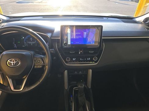 Used 2024 Toyota Corolla Cross XSE w/ Convenience Package image 16
