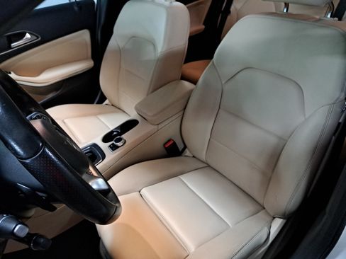 Used 2018 Mercedes-Benz GLA 250 4MATIC image 15