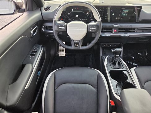 Used 2025 Kia K4 GT-Line Turbo image 12
