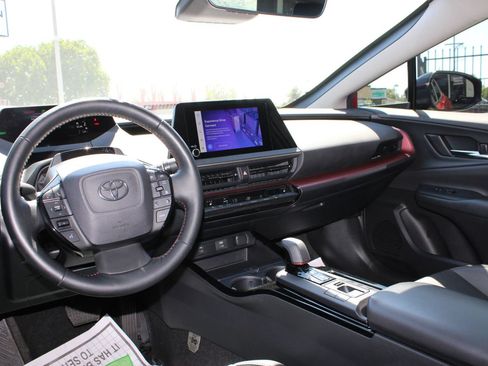 Used 2023 Toyota Prius Prime FWD image 26