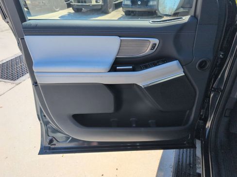 New 2026 Ford Expedition Platinum w/ Driver's Package image 30