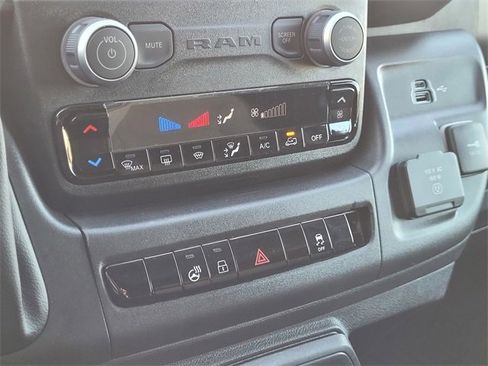 Used 2025 RAM ProMaster 1500 w/ Cold Weather Group image 11