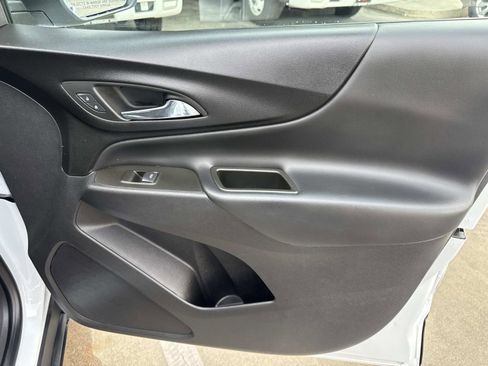 Used 2024 Chevrolet Equinox LT image 27