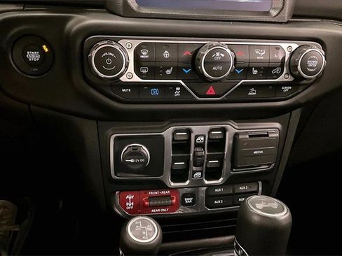 Used 2022 Jeep Wrangler Unlimited Rubicon 4xe w/ Cold Weather Group image 28