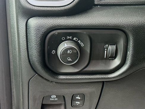 Used 2021 RAM 1500 Big Horn AWD/4WD image 10