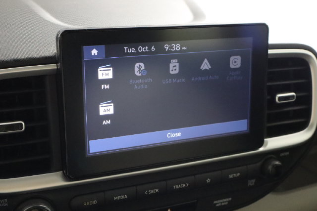 Used 2024 Hyundai Venue SEL FWD image 28
