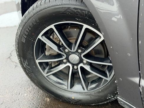 Used 2019 Dodge Grand Caravan GT image 24