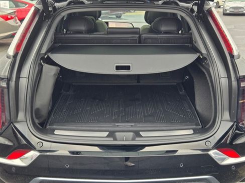 Used 2025 Cadillac Optiq Luxury 1 w/ LPO, Floor Liner Package image 13