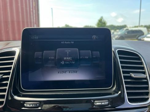Used 2018 Mercedes-Benz GLE 350 w/ Premium 1 Package image 24