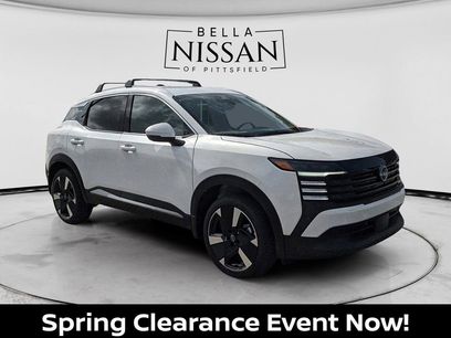 New 2026 Nissan Kicks SR w/ Cold Weather Package