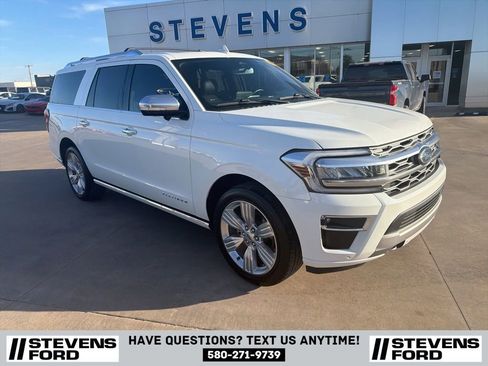 Used 2023 Ford Expedition Max Platinum AWD/4WD image 3