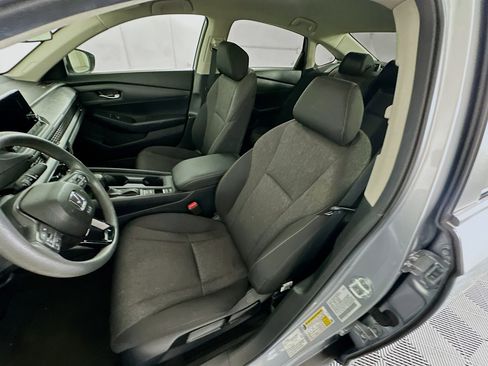 Used 2025 Honda Accord LX image 13