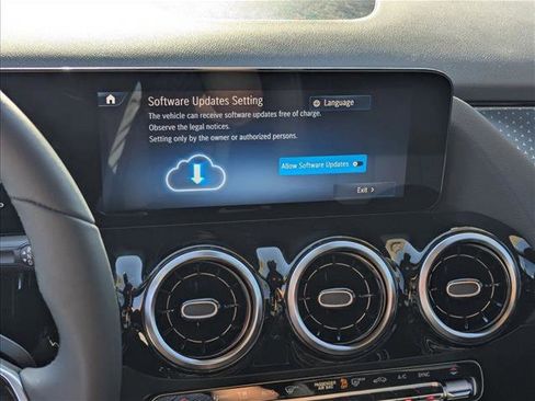 New 2026 Mercedes-Benz GLA 250 image 11