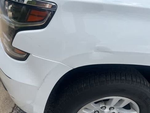 Used 2020 Chevrolet Suburban LT image 13