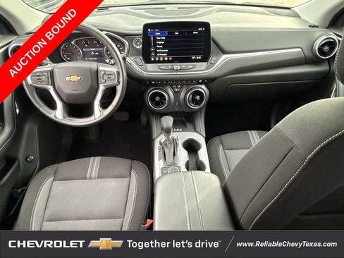 Used 2024 Chevrolet Blazer LT w/ Convenience Package FWD image 13