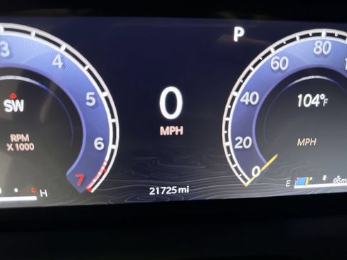 Used 2024 Jeep Grand Cherokee Altitude AWD/4WD image 12