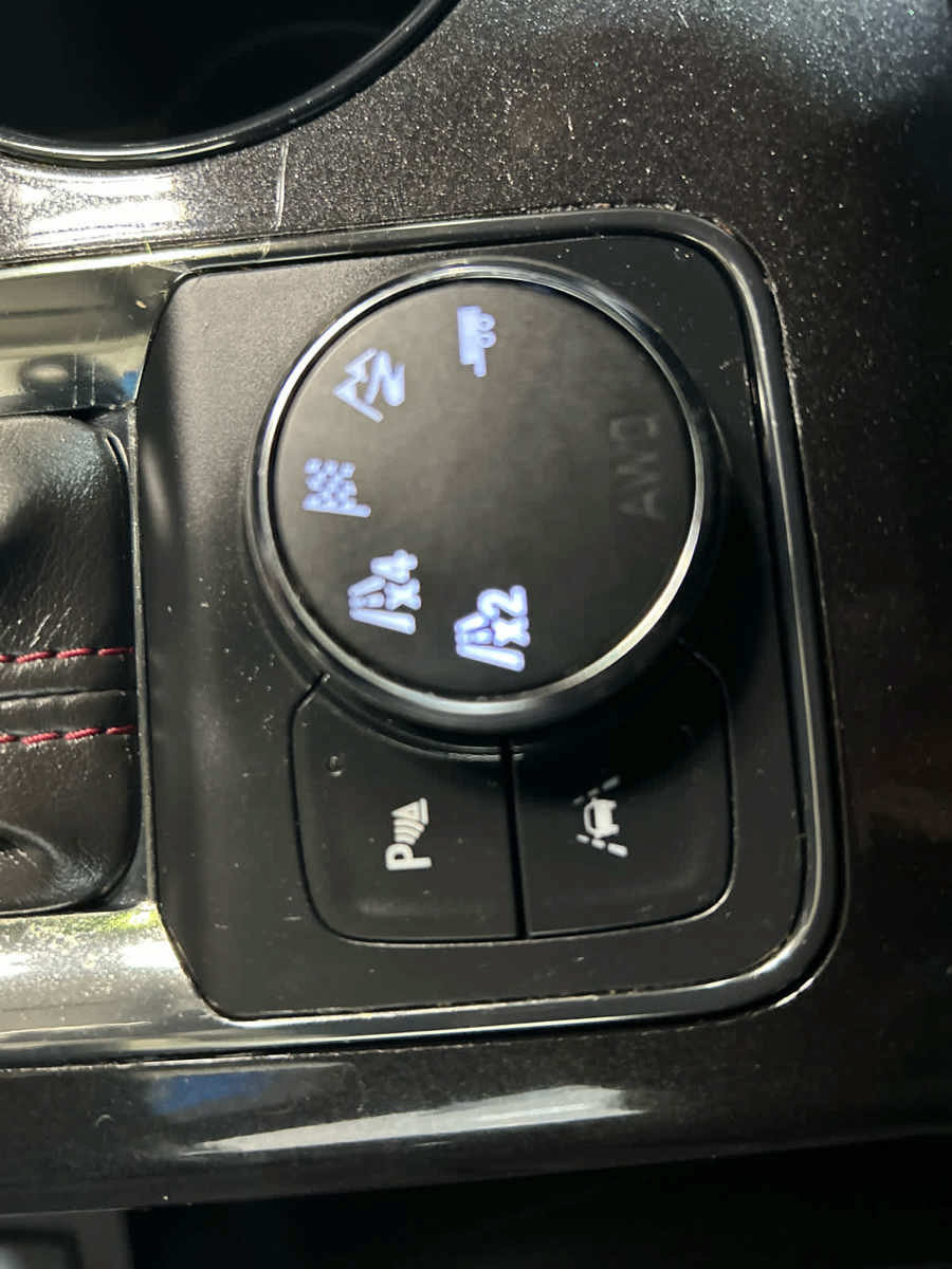 Used 2022 Chevrolet Blazer RS w/ Enhanced Convenience Package AWD/4WD image 17