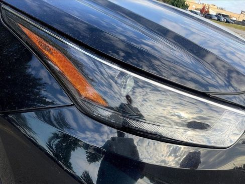 Used 2024 Toyota Highlander LE image 8