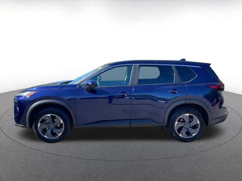 Used 2025 Nissan Rogue SV image 8
