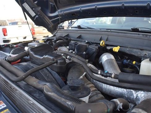 Used 2015 Ford F350 Lariat w/ Chrome Package image 37