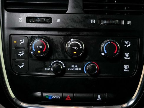 Used 2017 Dodge Grand Caravan SE w/ Power Window Group FWD image 21