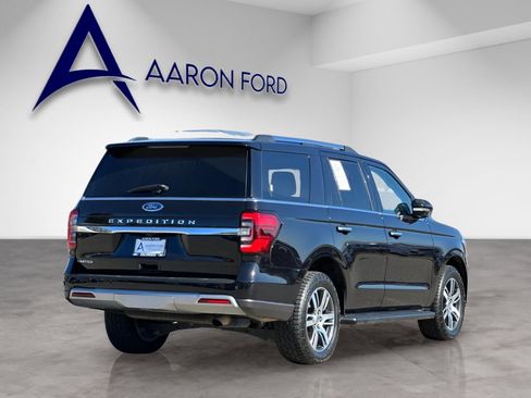 Used 2024 Ford Expedition Limited image 5