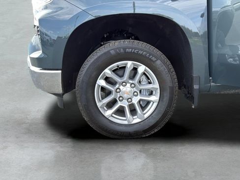 Used 2026 Chevrolet Silverado 1500 LT AWD/4WD image 36