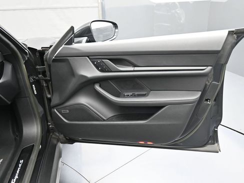 Certified 2023 Porsche Taycan 4S image 30
