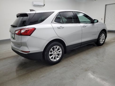 Used 2020 Chevrolet Equinox LT w/ Driver Convenience Package image 10