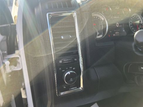 Used 2017 RAM 1500 Laramie w/ Convenience Group image 29