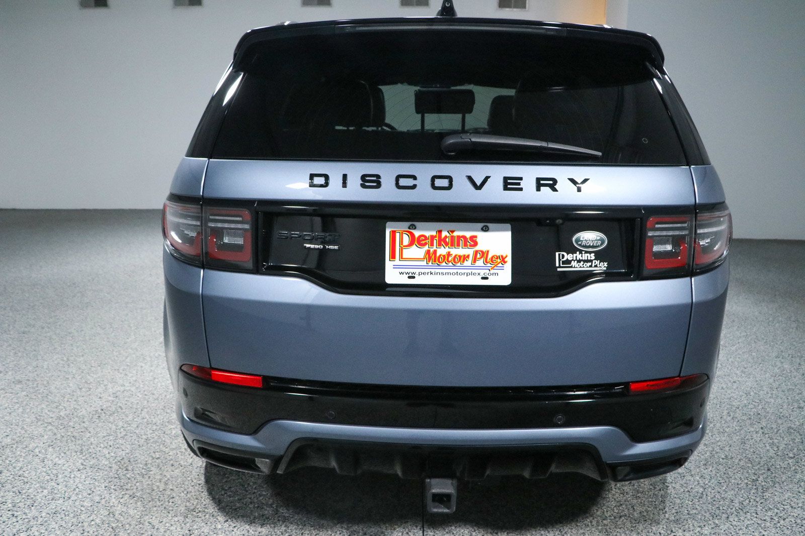 Used 2020 Land Rover Discovery Sport HSE R-Dynamic AWD/4WD image 8