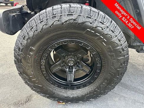 Used 2020 Jeep Gladiator Rubicon image 28