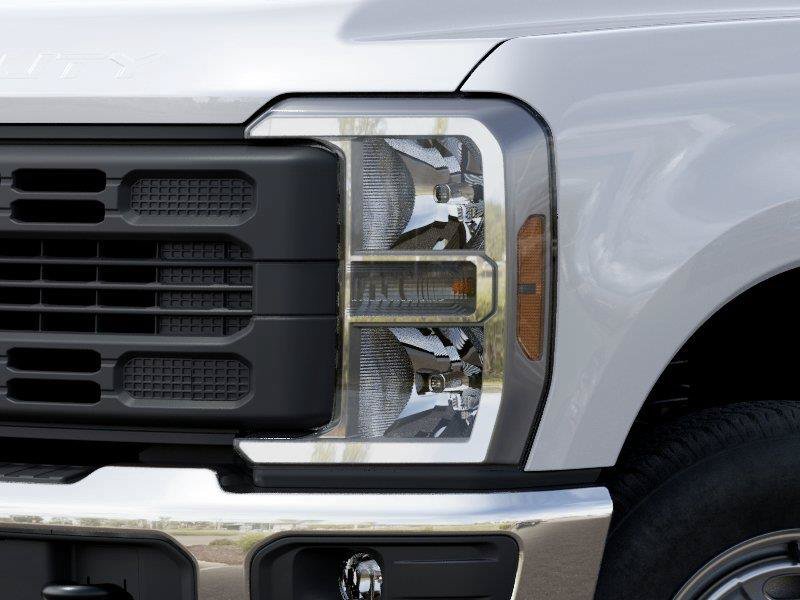 New 2027 Ford F250 XL w/ XL Driver Assist Package AWD/4WD image 18