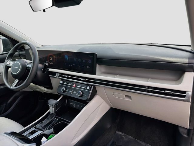 Used 2025 Hyundai Tucson SE FWD image 27