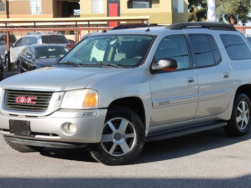 Used 2005 GMC Envoy XL SLT RWD image 4