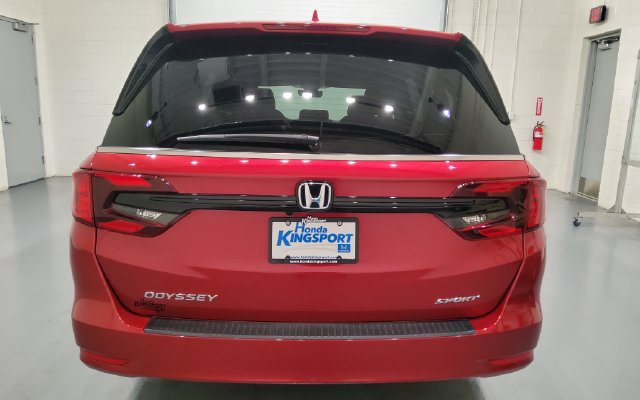 Used 2024 Honda Odyssey Sport image 6